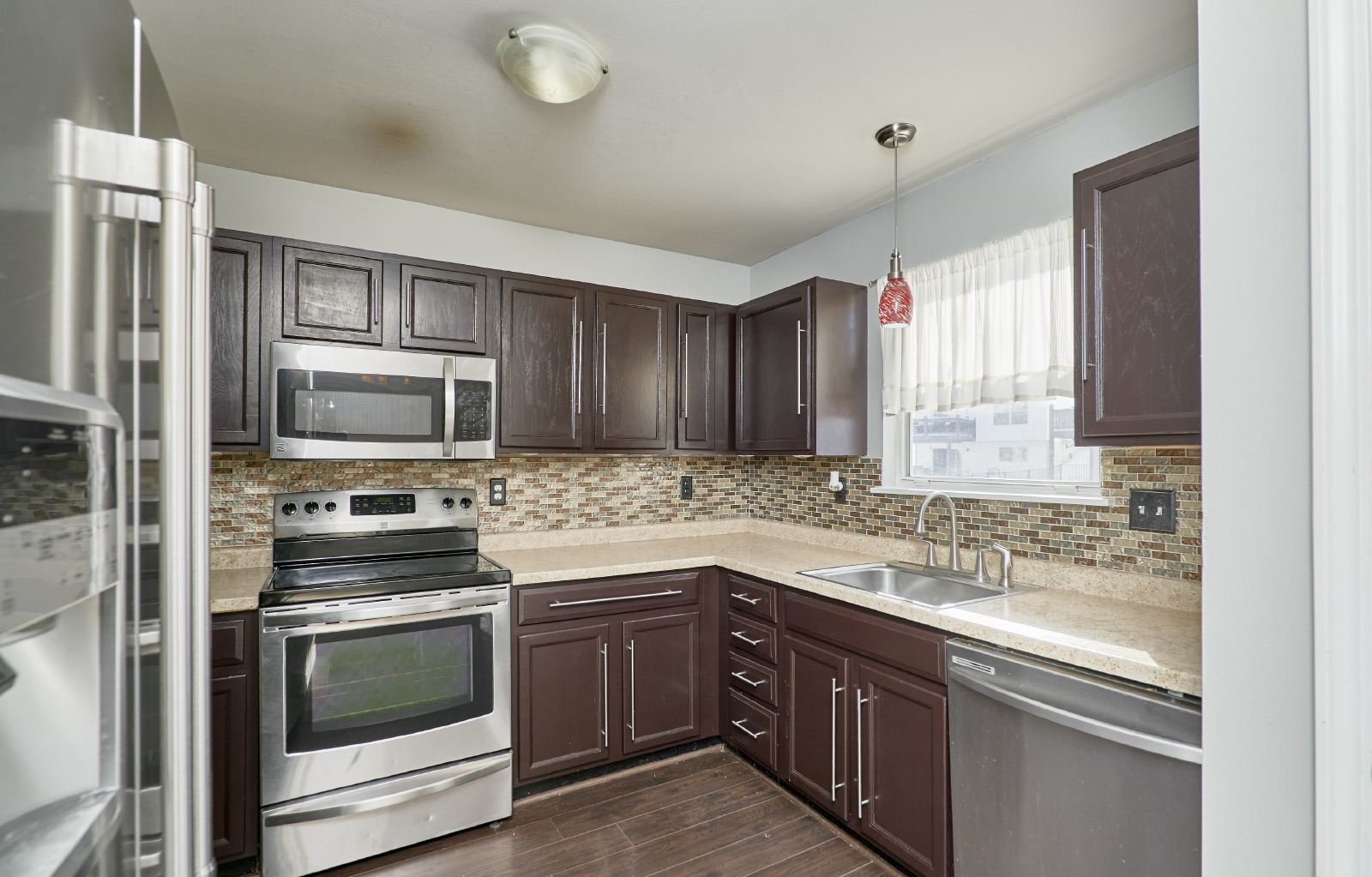 274 Tyndale Dr property image