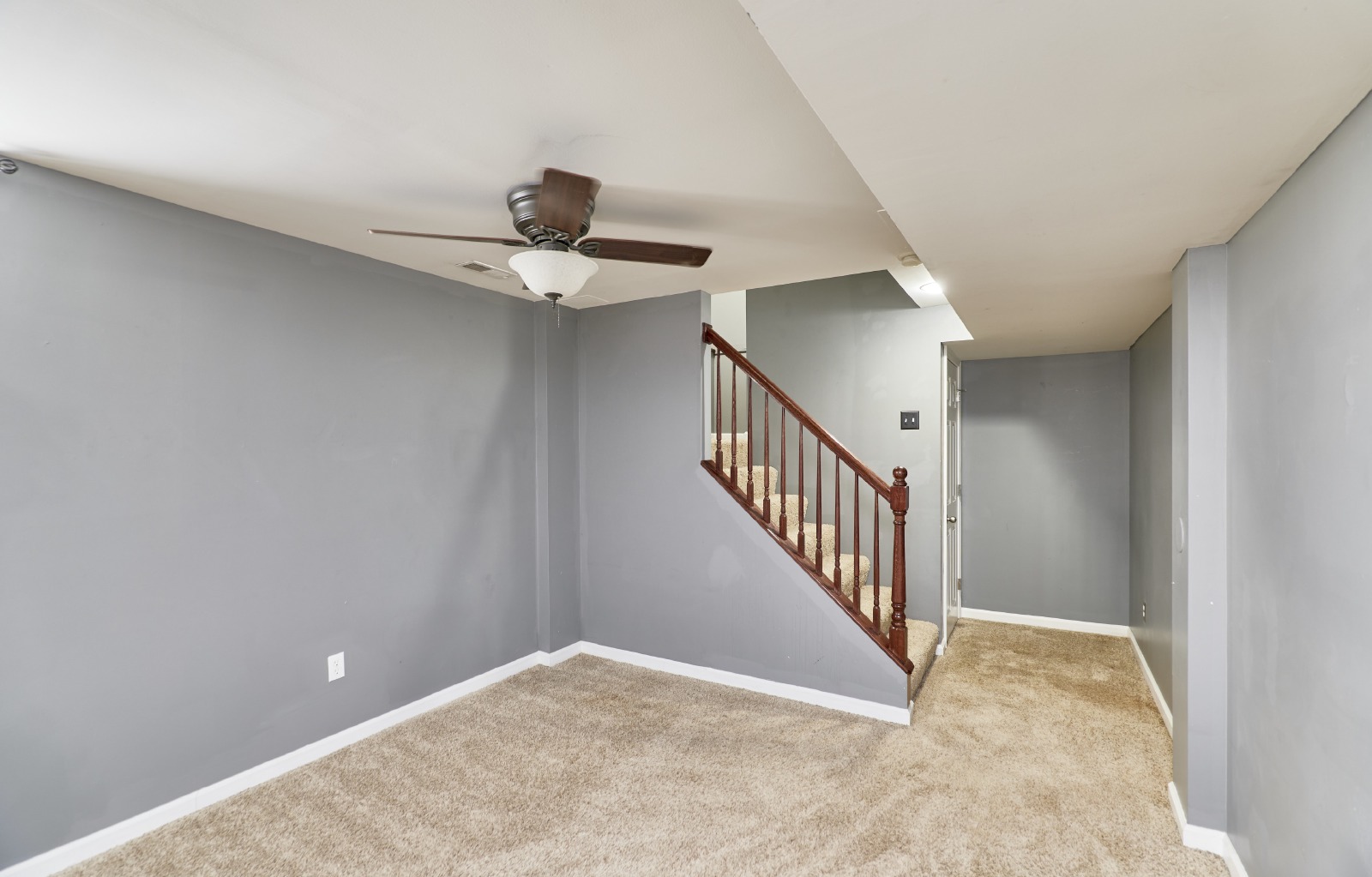 274 Tyndale Dr property image