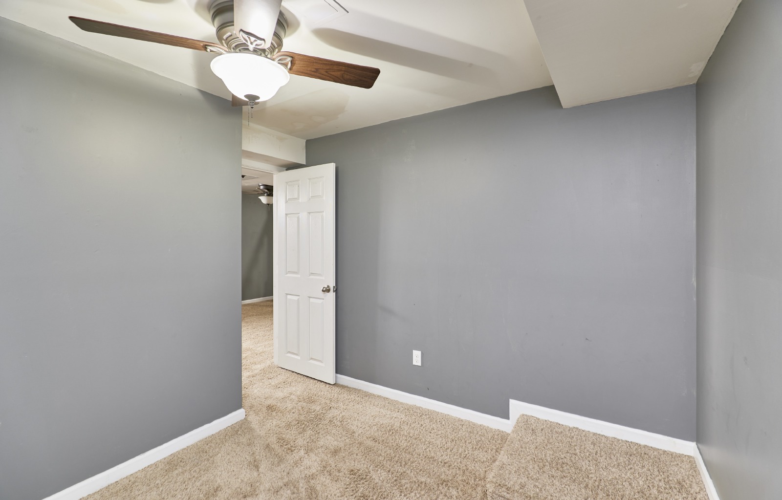 274 Tyndale Dr property image