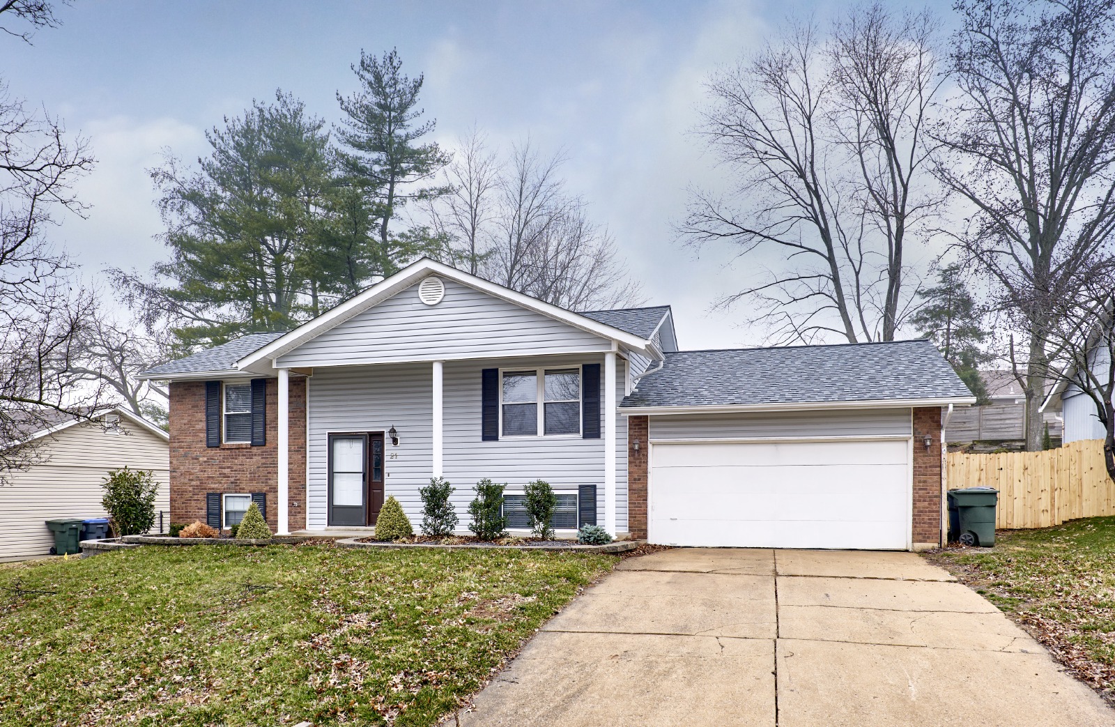 21 Universal Dr property image