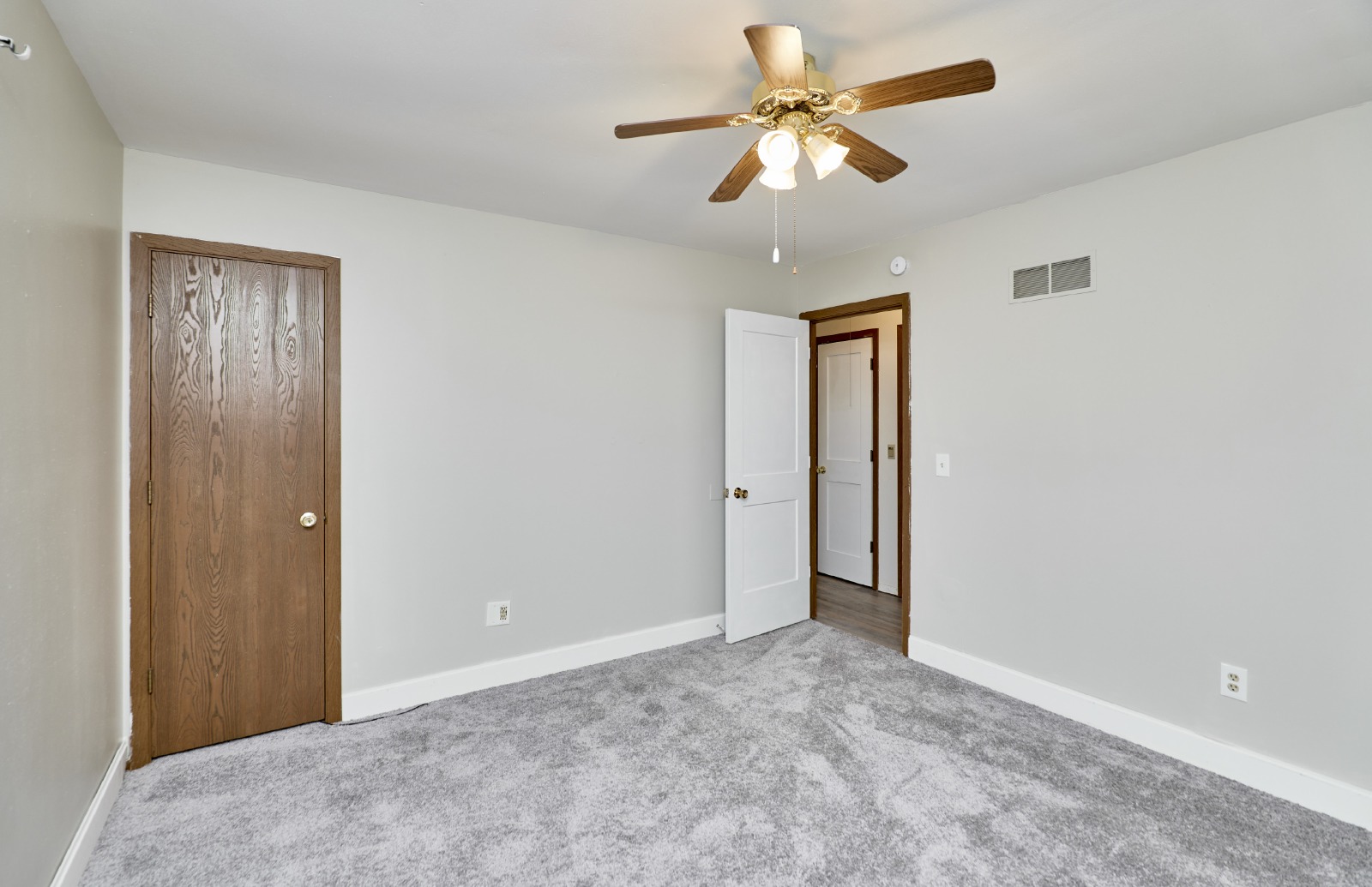 21 Universal Dr property image