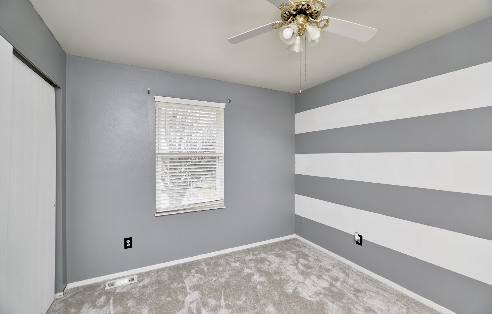 21 Universal Dr property image