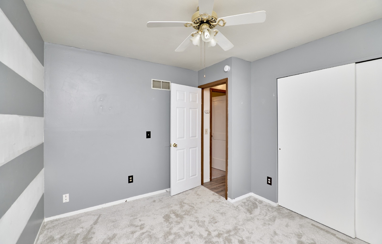 21 Universal Dr property image