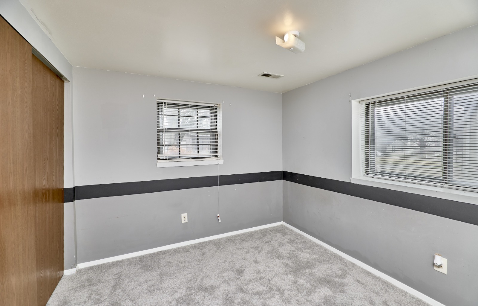 21 Universal Dr property image