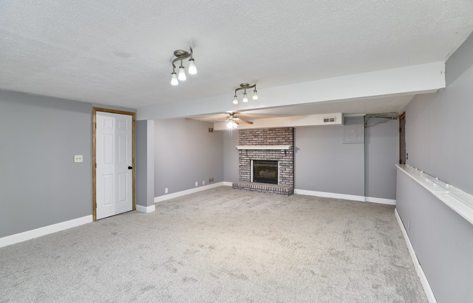 21 Universal Dr property image