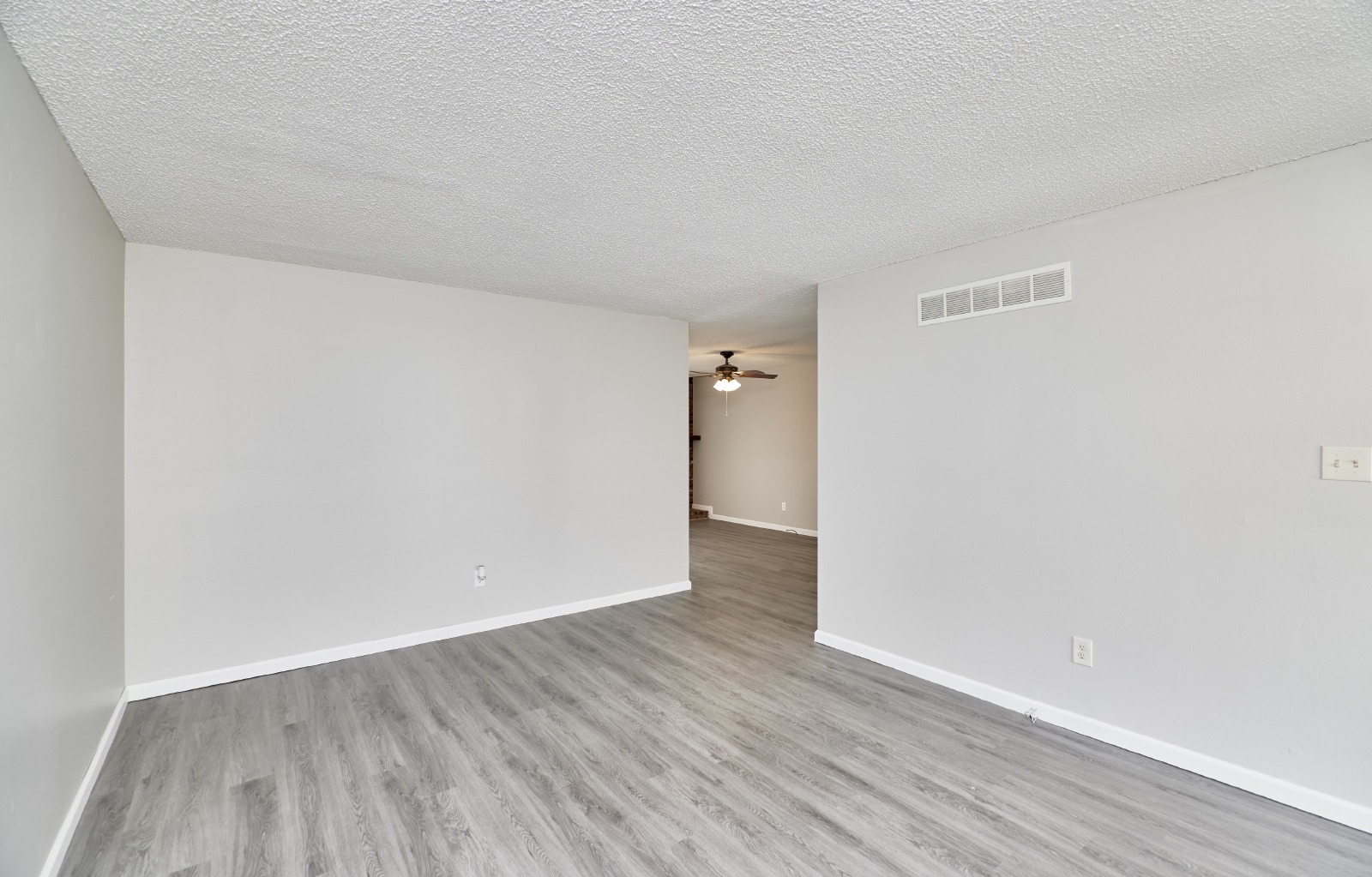 6918 Candlewick Way property image