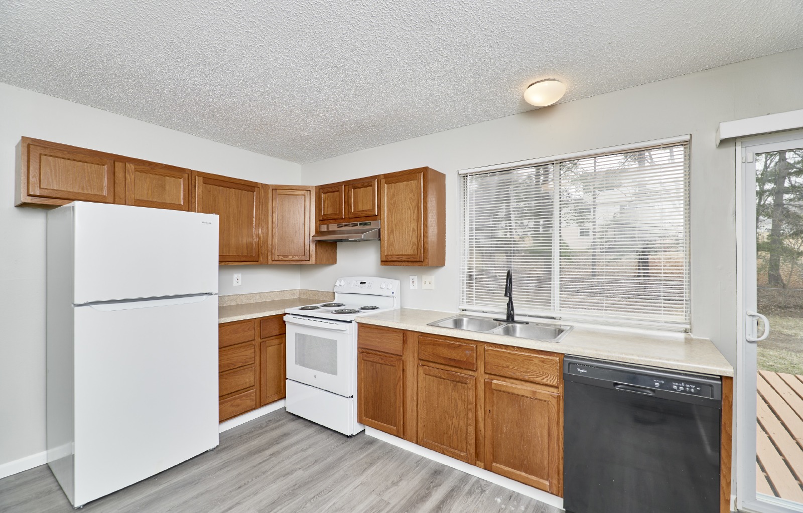 6918 Candlewick Way property image