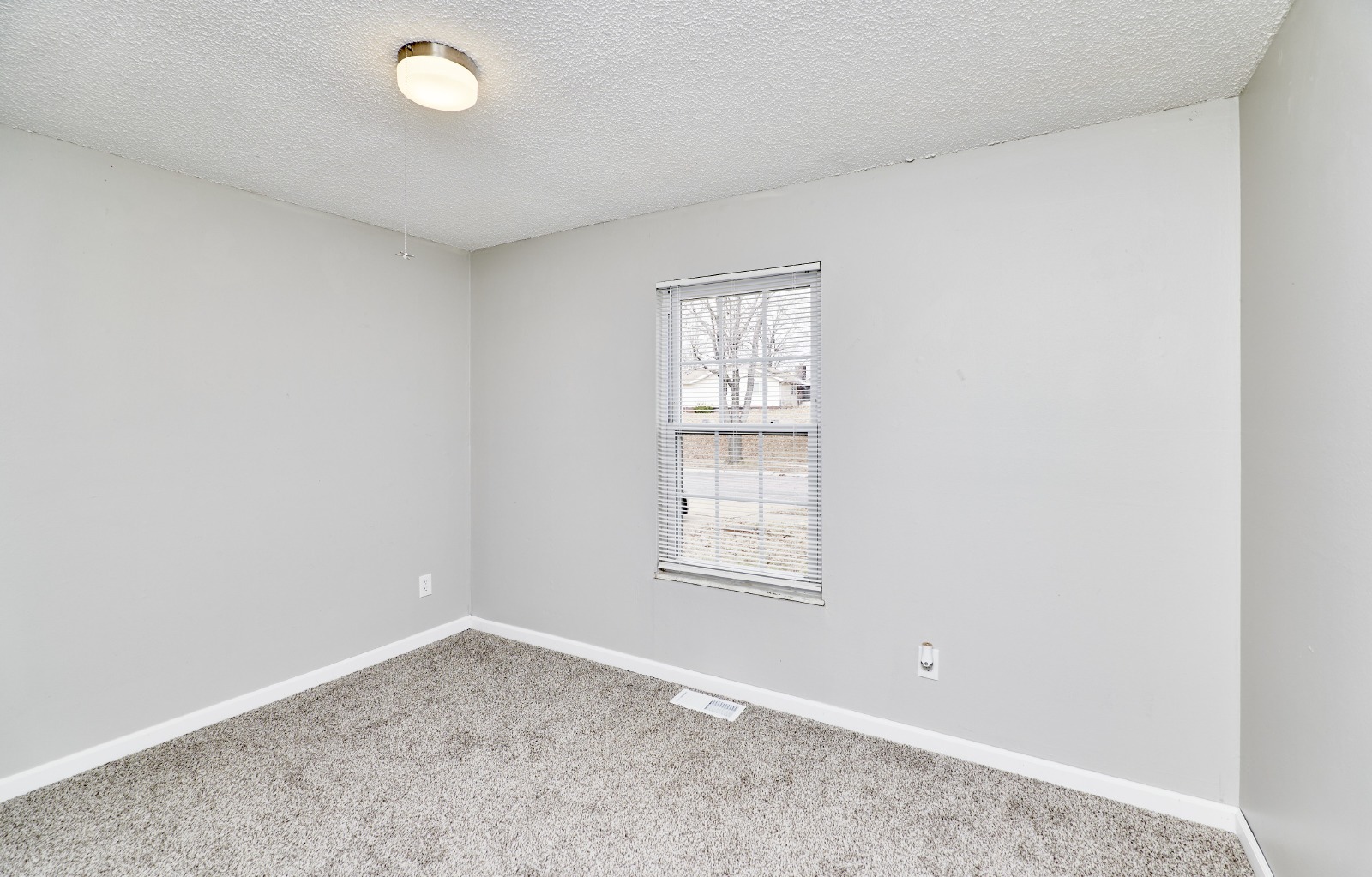 6918 Candlewick Way property image