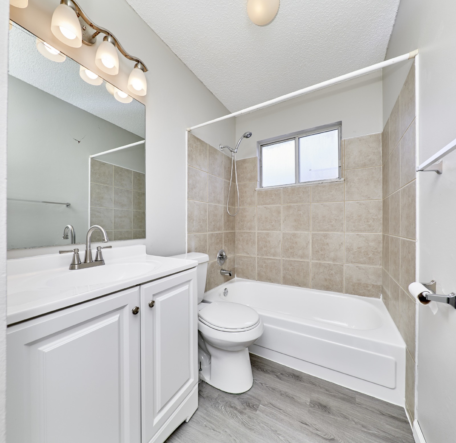 6918 Candlewick Way property image