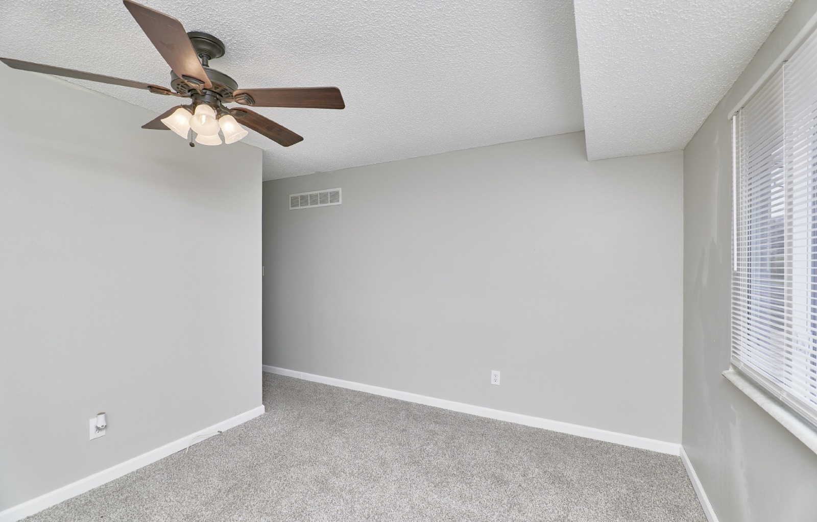 6918 Candlewick Way property image