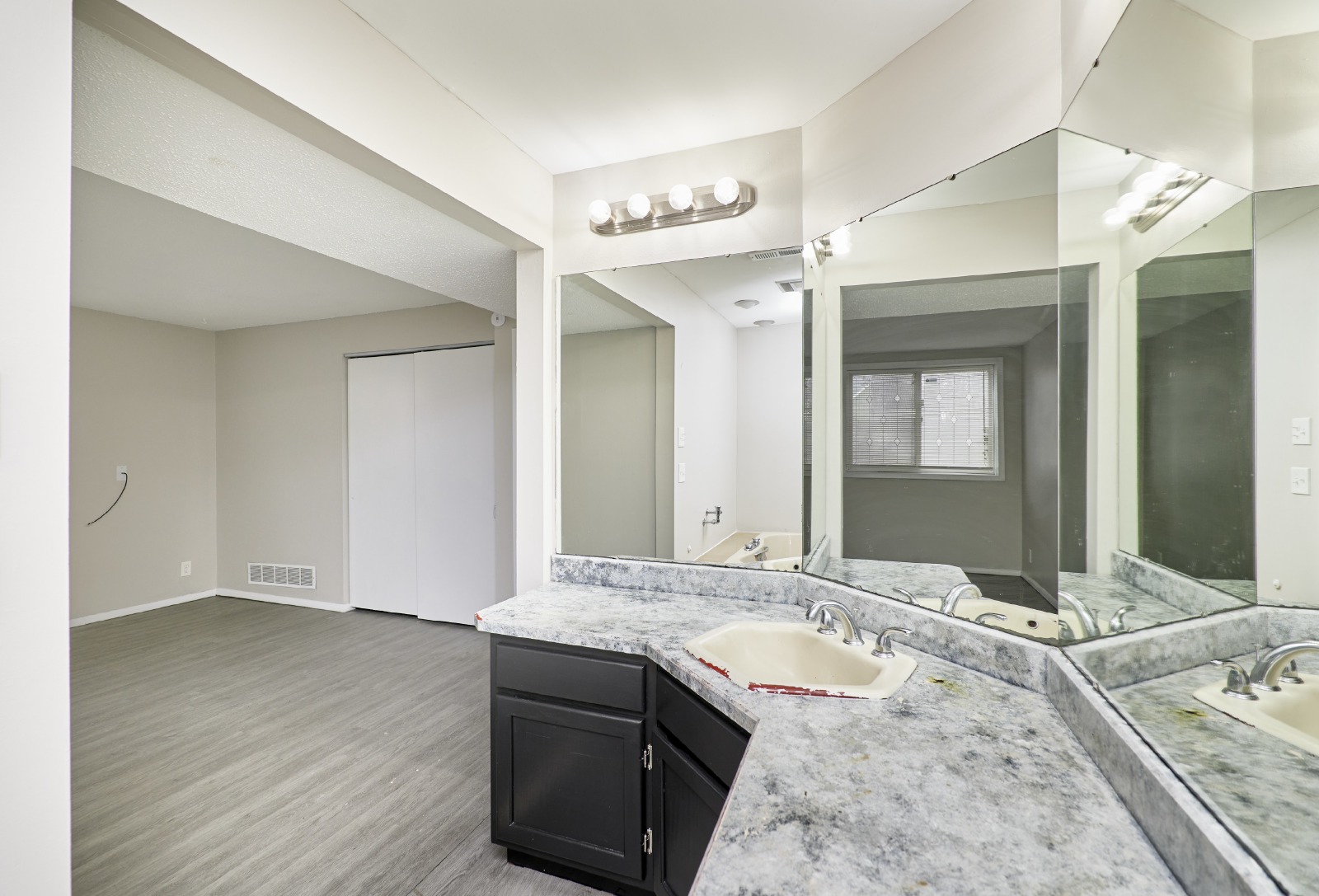 1622 Barkwood Dr property image