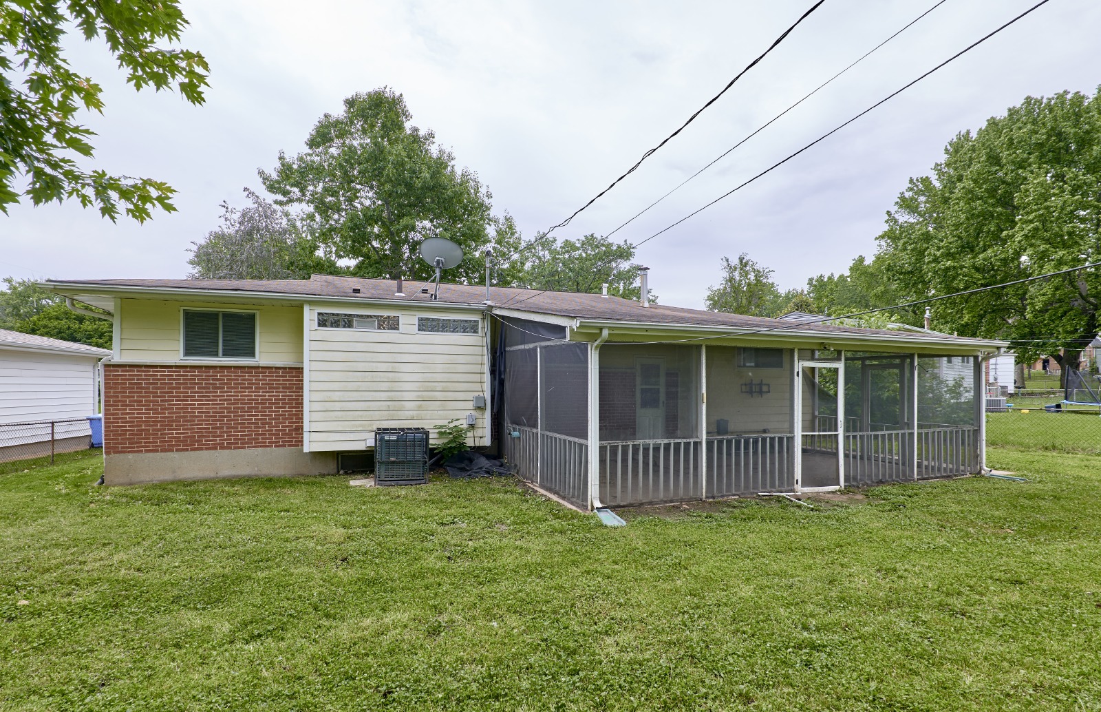 1125 meadowlark Dr property image