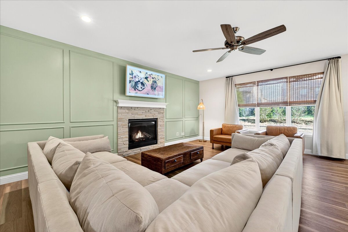 415 Filipp Ln property image