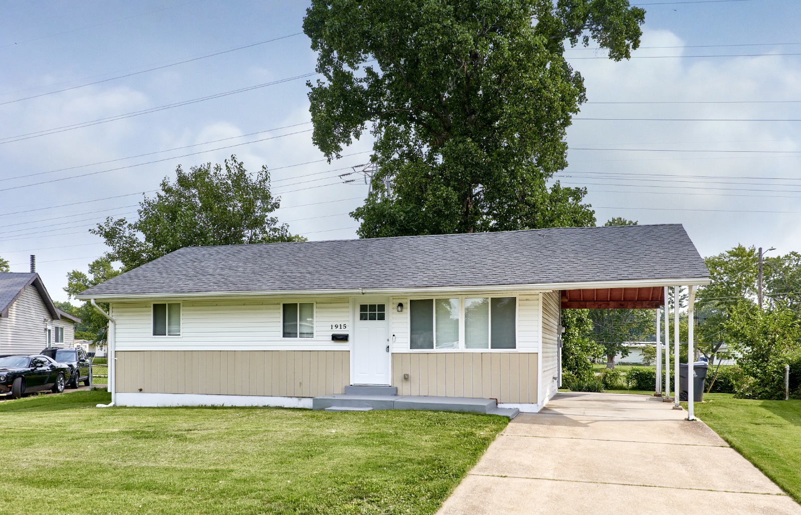 1915 Curtis Ct property image