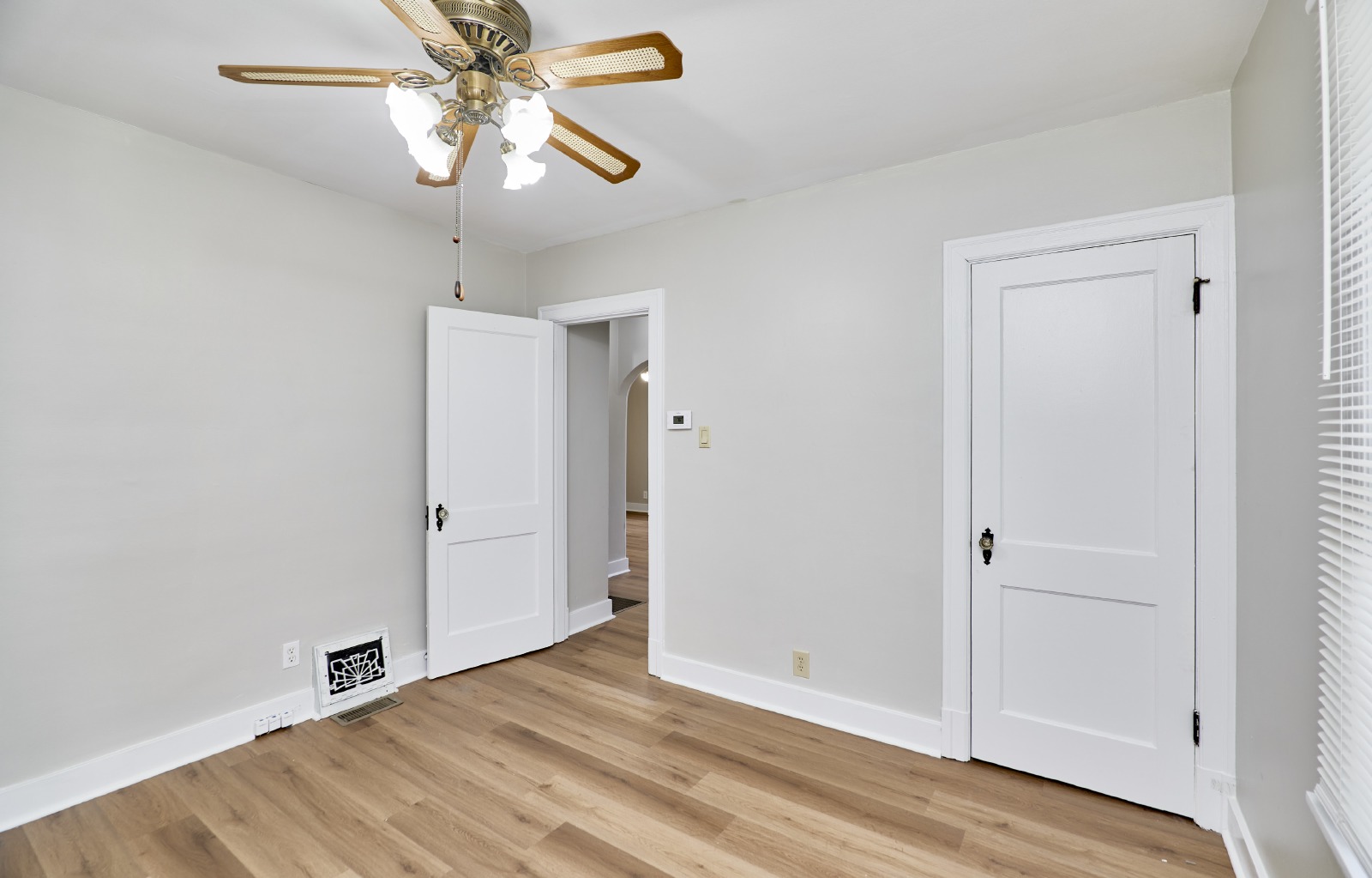 9139 E. Milton Ave property image