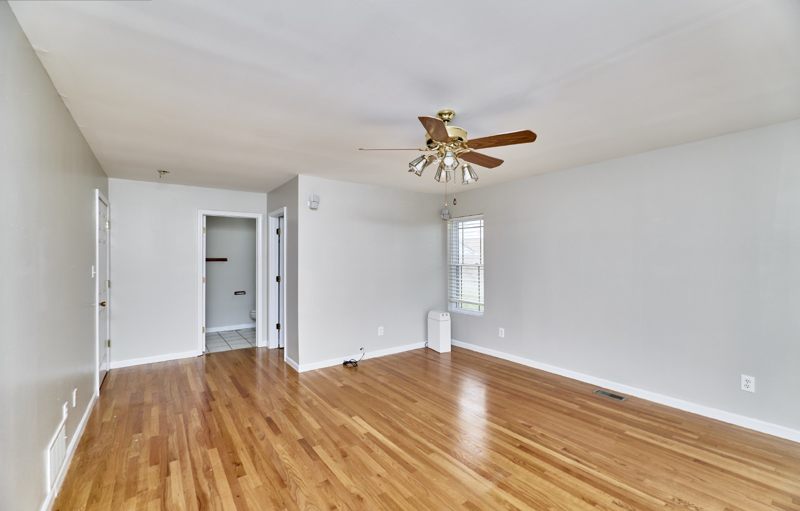 9139 E. Milton Ave property image